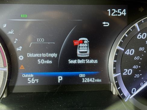 Used 2023 Toyota Highlander L image 16