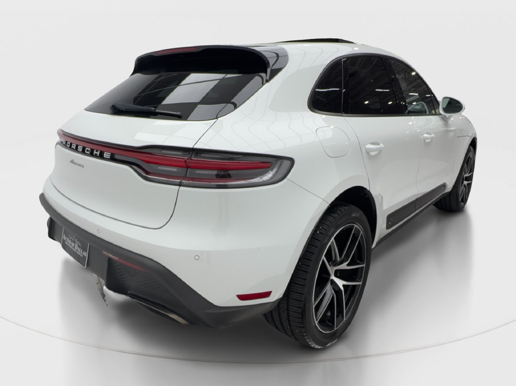 Used 2023 Porsche Macan Turbo AWD/4WD image 8