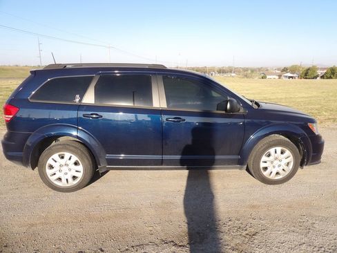 Used 2020 Dodge Journey SE w/ SE Popular Equipment Group image 5