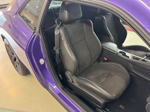 Used 2023 Dodge Challenger R/T Plus w/ Plus Package image 8