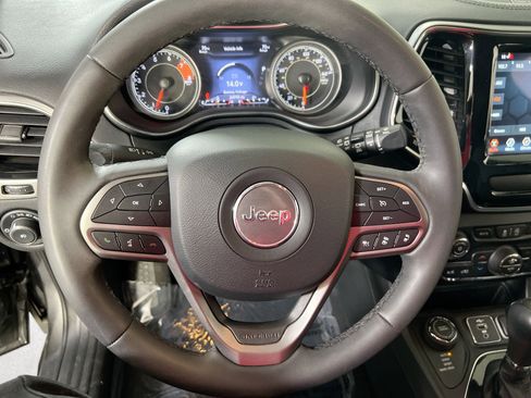 Used 2022 Jeep Cherokee Limited AWD/4WD image 11