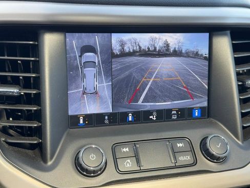 Used 2023 GMC Acadia Denali w/ Denali Ultimate Package image 25