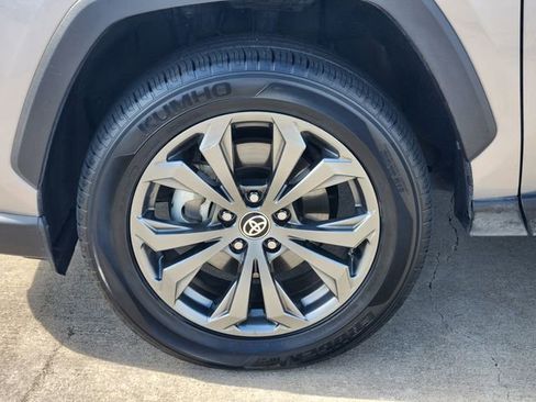 Certified 2023 Toyota RAV4 XLE Premium AWD/4WD image 10