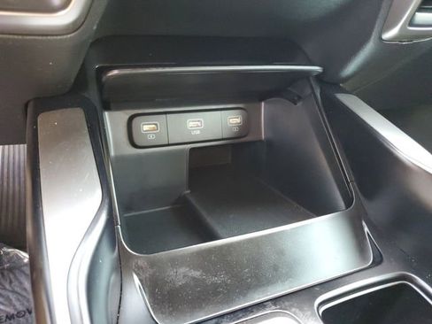 Used 2021 Kia Sorento LX image 22