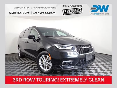 Used 2022 Chrysler Pacifica Touring