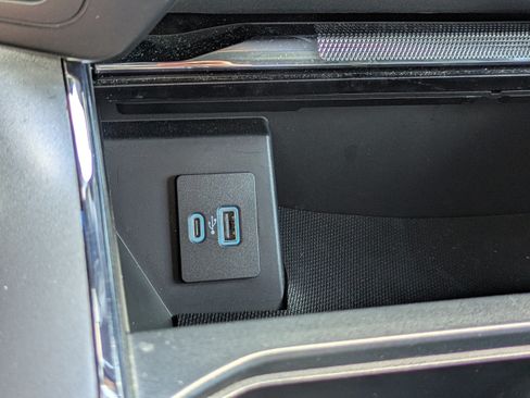 Used 2023 Ford F150 Lariat RWD image 25