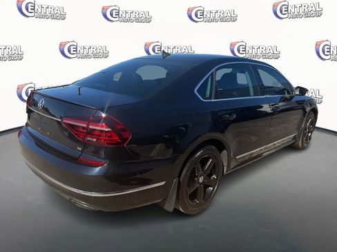 Used 2017 Volkswagen Passat 3.6 SEL Premium image 5