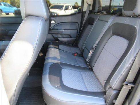 Used 2019 Chevrolet Colorado Z71 w/ Z71 Midnight Edition image 29