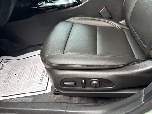 Used 2025 Chevrolet Trax ACTIV w/ Driver Confidence Package FWD image 16