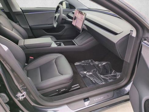 Used 2025 Tesla Model 3 Long Range RWD image 23