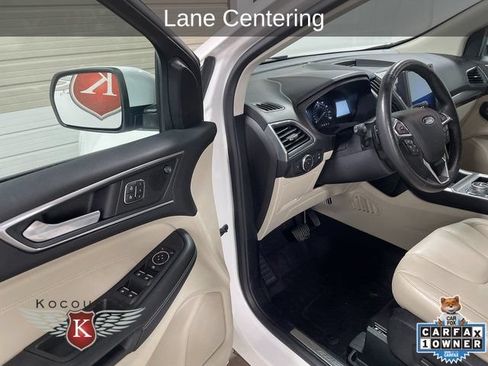 Used 2022 Ford Edge Titanium w/ Class II Trailer Tow Package AWD/4WD image 11