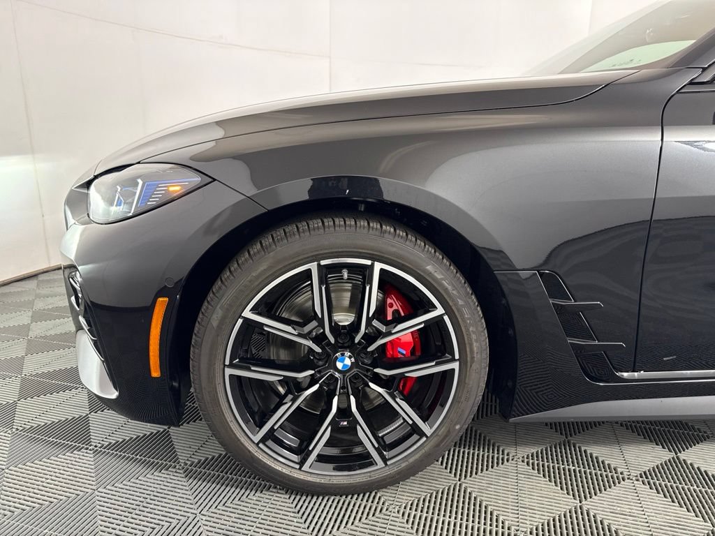 New 2026 BMW 430i xDrive w/ M Sport Package AWD/4WD image 7