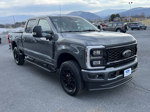 New 2026 Ford F350 XLT w/ XLT Premium Package AWD/4WD image 4