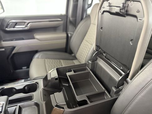 Used 2024 Chevrolet Silverado 1500 ZR2 w/ Technology Package image 48