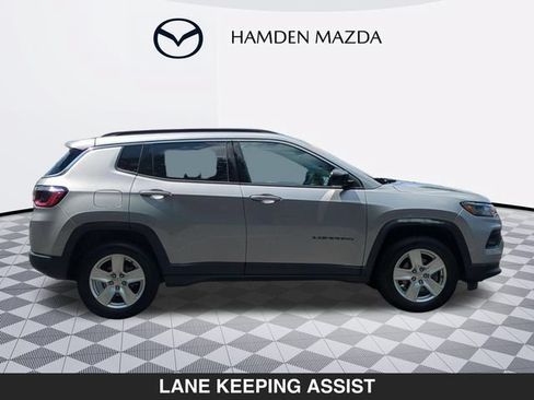 Used 2022 Jeep Compass Latitude AWD/4WD image 2