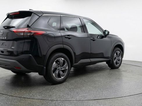 Used 2025 Nissan Rogue SV image 9