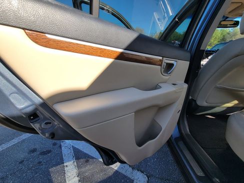 Used 2009 Hyundai Santa Fe Limited w/ Touring Pkg 16 W/Rse image 31