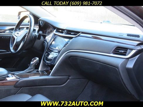 Used 2017 Cadillac XTS Luxury image 6