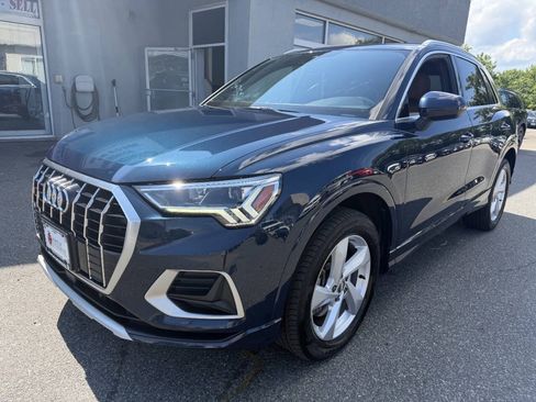 Used 2019 Audi Q3 2.0T Premium Plus w/ Premium Plus Package AWD/4WD image 3