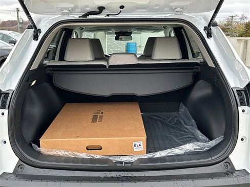 New 2026 Toyota Corolla Cross LE image 7