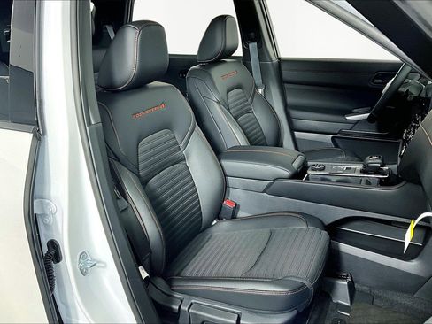 New 2026 Nissan Pathfinder Rock Creek image 10