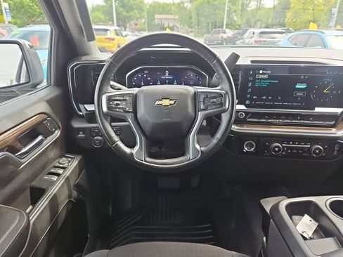Used 2024 Chevrolet Silverado 1500 LT AWD/4WD image 14