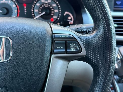 Used 2016 Honda Odyssey EX image 25