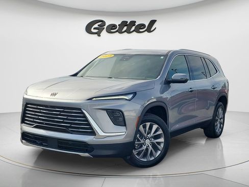 Used 2025 Buick Enclave Preferred FWD image 1