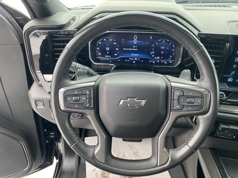 Used 2022 Chevrolet Silverado 1500 ZR2 w/ Technology Package image 16