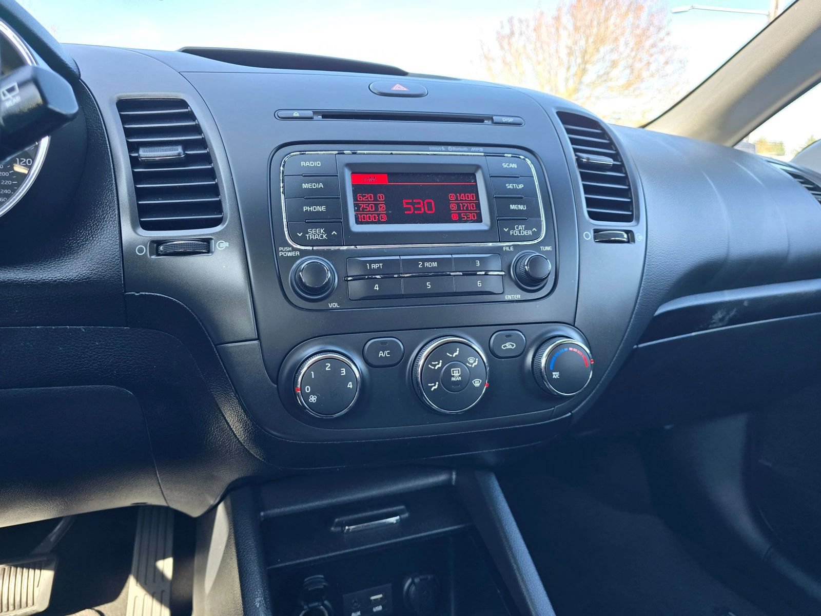 Used 2016 Kia Forte LX FWD image 27