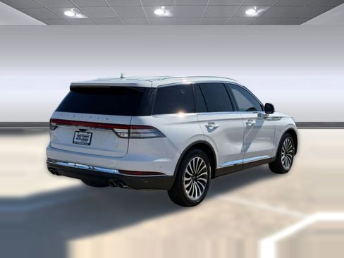 Used 2020 Lincoln Aviator Reserve w/ Equipment Group 201A image 9