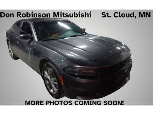 Used 2020 Dodge Charger SXT image 1