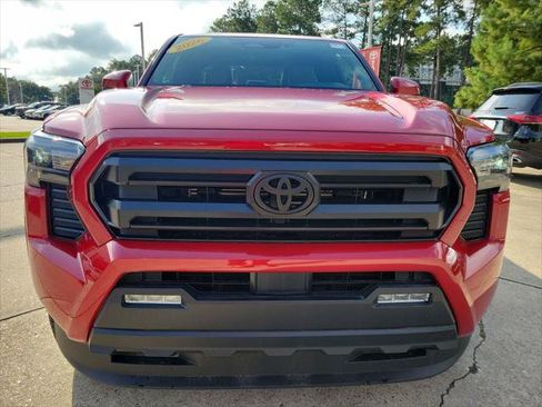 Certified 2026 Toyota Tacoma SR5 AWD/4WD image 4