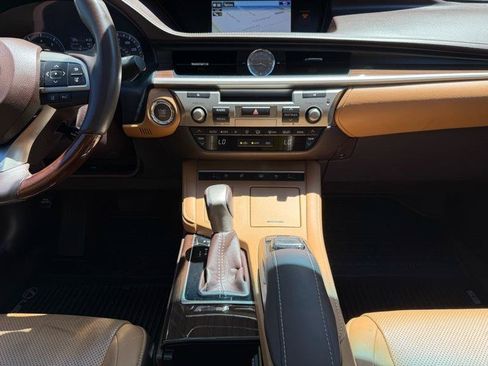 Used 2016 Lexus ES 350 FWD image 18
