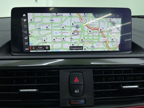 Used 2021 BMW 230i xDrive Convertible w/ Premium Package image 23