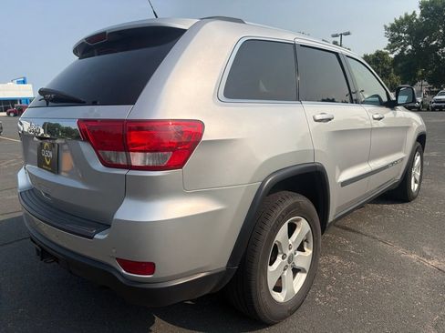 Used 2011 Jeep Grand Cherokee Laredo AWD/4WD image 7