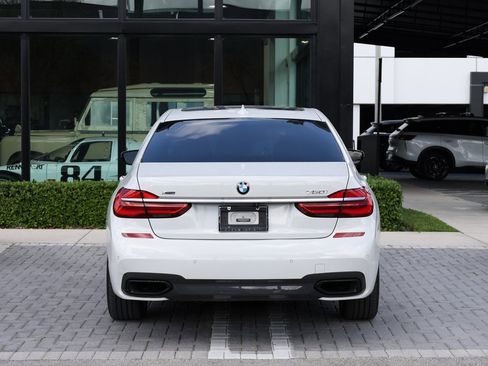 Used 2016 BMW 750i xDrive image 6