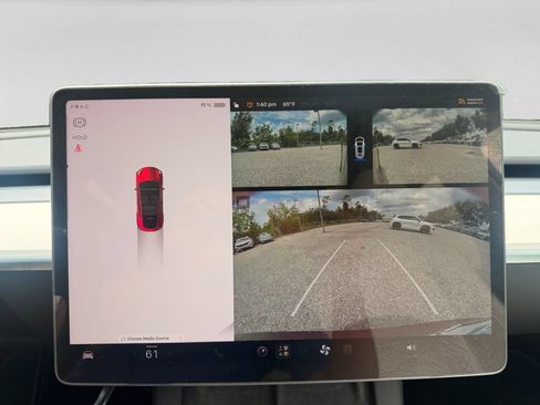 Used 2024 Tesla Model Y Long Range AWD/4WD image 16