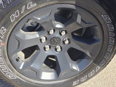 Used 2025 RAM 1500 Big Horn image 32