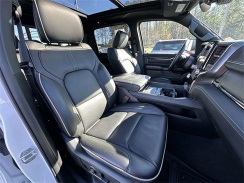 Used 2024 RAM 1500 Limited w/ Body Color Bumper Group image 28