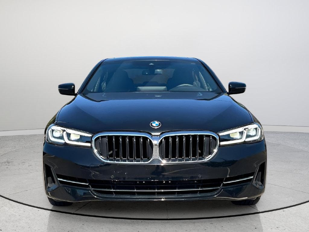Used 2023 BMW 540i w/ Convenience Package RWD image 2