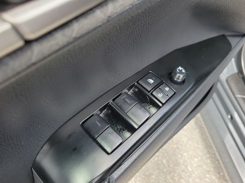Used 2026 Toyota Camry XLE FWD image 23