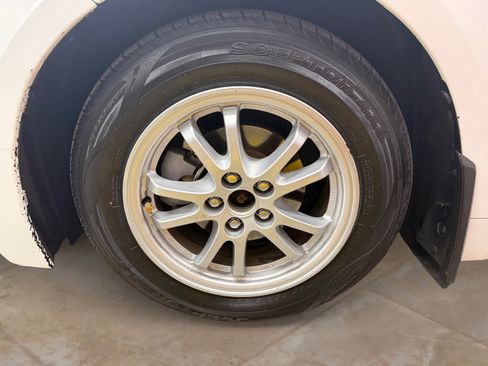 Used 2022 Toyota Corolla LE FWD image 26