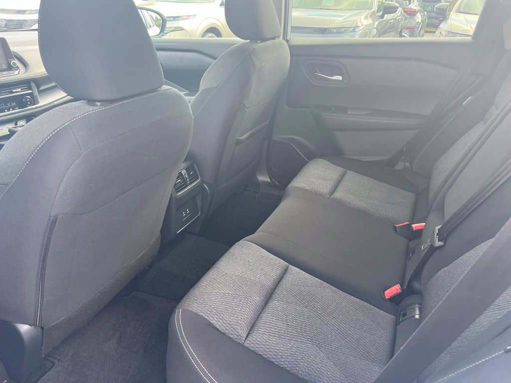 Certified 2025 Nissan Rogue SV AWD/4WD image 35