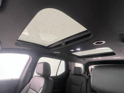 Used 2024 Chevrolet Traverse Limited LT image 44
