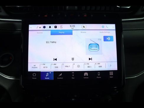 Used 2023 Jeep Grand Cherokee Limited AWD/4WD image 26