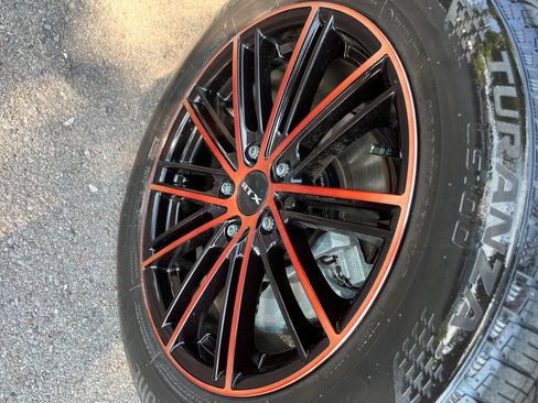 Certified 2025 Nissan Kicks SV FWD image 38