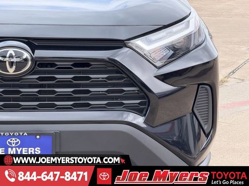 Used 2025 Toyota RAV4 XLE w/ Weather Package image 4