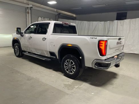 Used 2025 GMC Sierra 2500 SLT w/ SLT Convenience Package AWD/4WD image 5