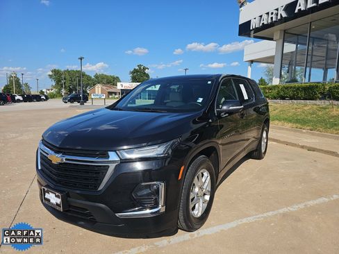 Used 2023 Chevrolet Traverse LS w/ Safety Package FWD image 8